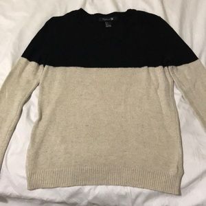Forever 21 Women’s Sweater Size S